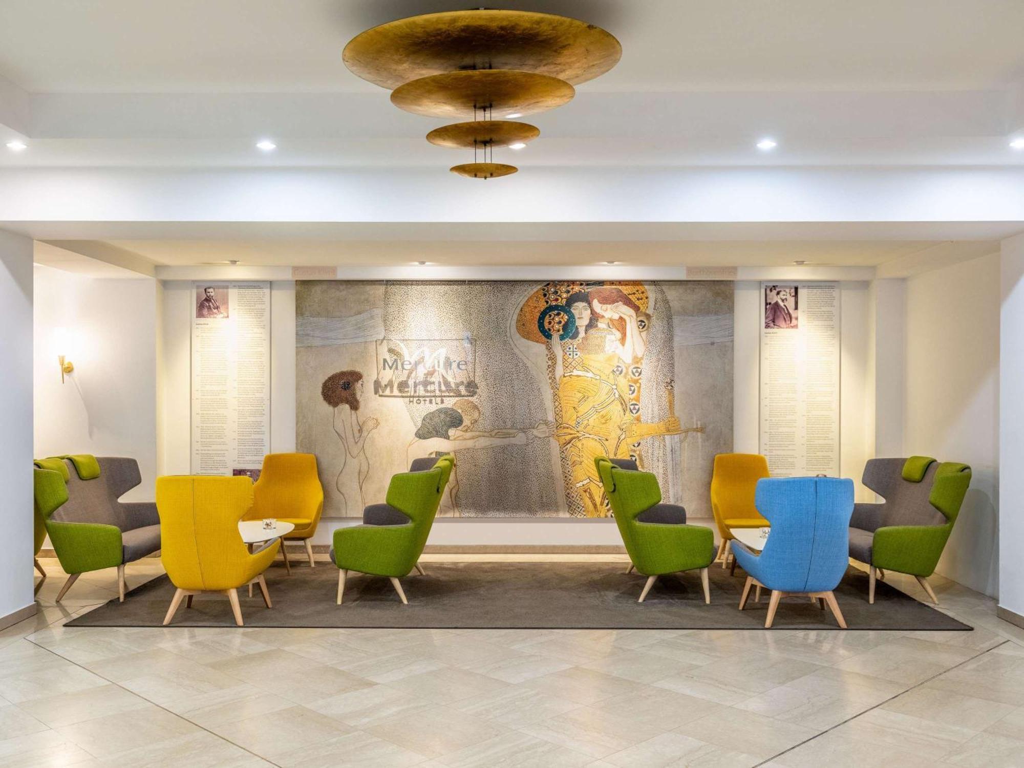 Hotel Mercure Wien Westbahnhof Exterior photo