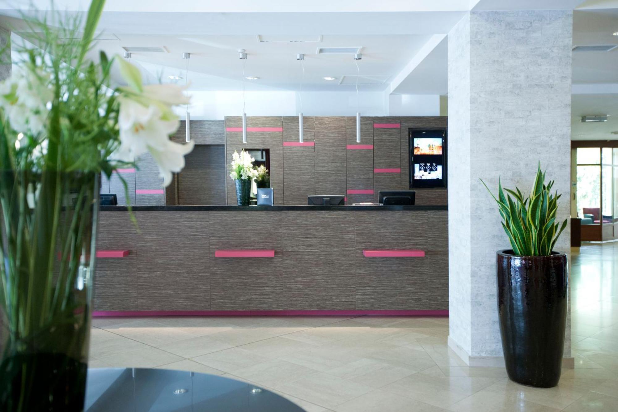Hotel Mercure Wien Westbahnhof Exterior photo