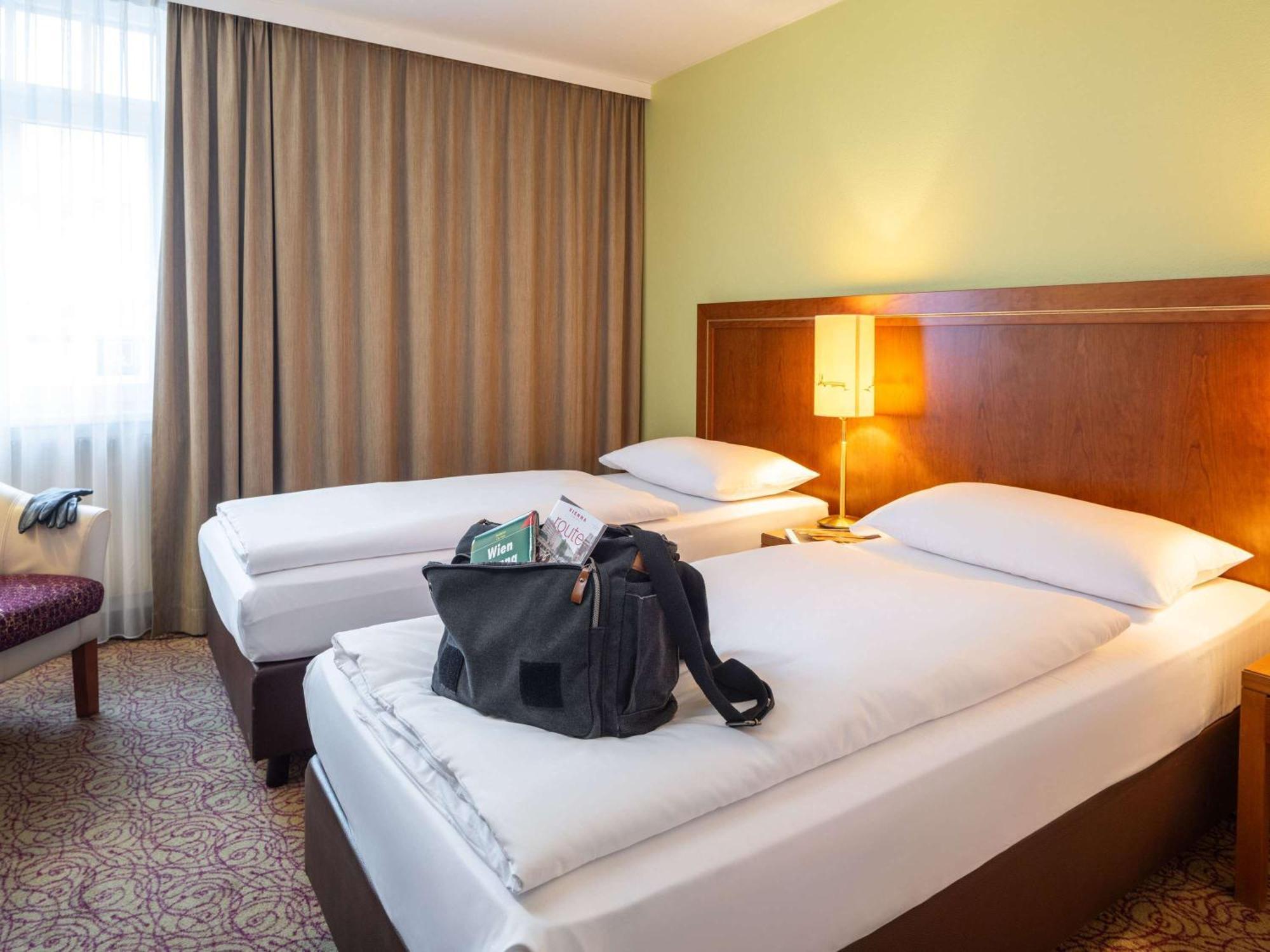 Hotel Mercure Wien Westbahnhof Exterior photo
